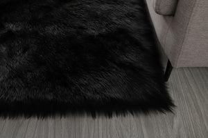 Homeroots 5' X 7' Charcoal Faux Sheepskin Shag Washable Area Rug  Faux Sheepskin 553638