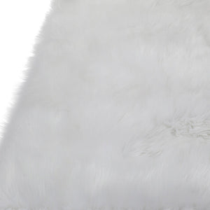Homeroots 4' X 6' White Faux Sheepskin Shag Washable Area Rug  Faux Sheepskin 553639