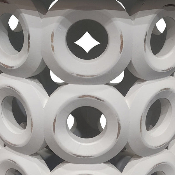 Homeroots 20" White Solid Wood Round End Table   554235