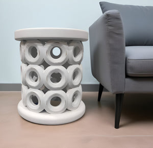 Homeroots 20" White Solid Wood Round End Table   554235