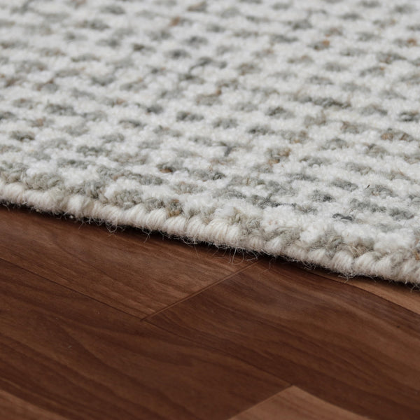 Homeroots 5' X 7' Gray And Ivory Wool Checkered Hand Tufted Area Rug Gray Wool 554438