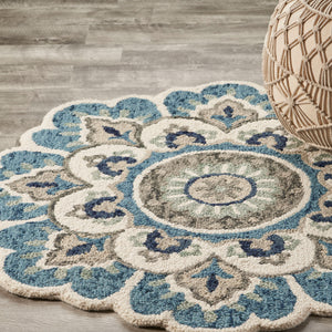 Homeroots 5' Blue And Ivory Round Wool Floral Hand Tufted Area Rug Ivory Wool 554451
