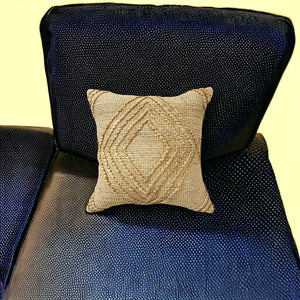 Homeroots 22" X 22" Brown Jute Diamond Throw Pillow   554550