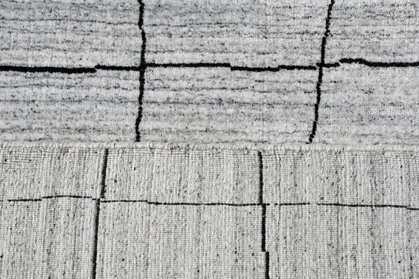 Homeroots 8' X 10' Gray And Black Wool Abstract Geometric Hand Loomed Area Rug  Wool Blend 554690