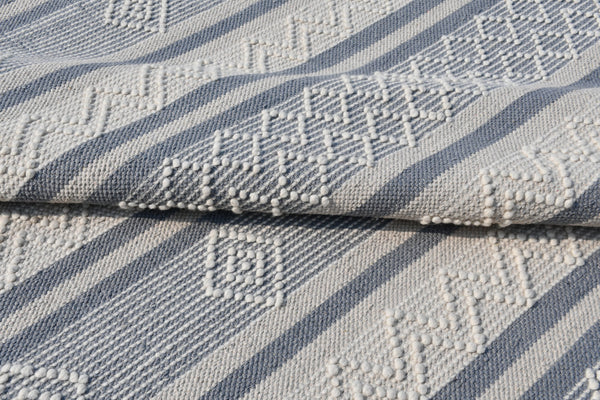 Homeroots 8' X 10' Light Gray And Dark Gray Geometric Hand Loomed Area Rug  Wool Blend 554698