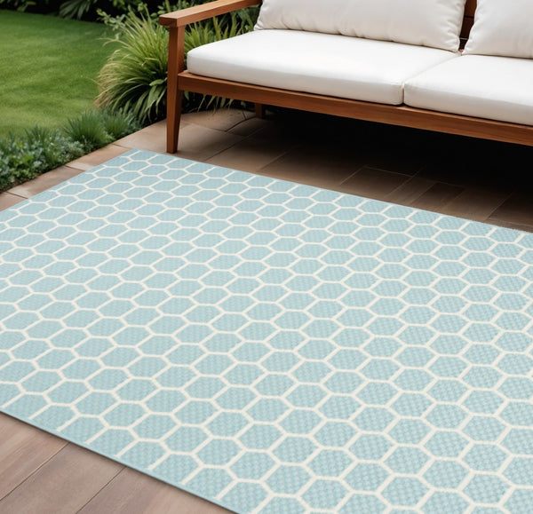 HomeRoots 6' X 9' Aqua & Ivory Geometric Area Rug - Stylish Indoor/Outdoor Flatwoven Design for Any Space 554831