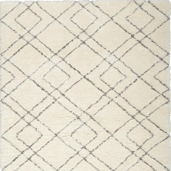 HomeRoots 5' Modern Ivory and Gray Geometric Shag Area Rug – Plush Comfort, Durable Design for Any Room 4' X 6' 554866