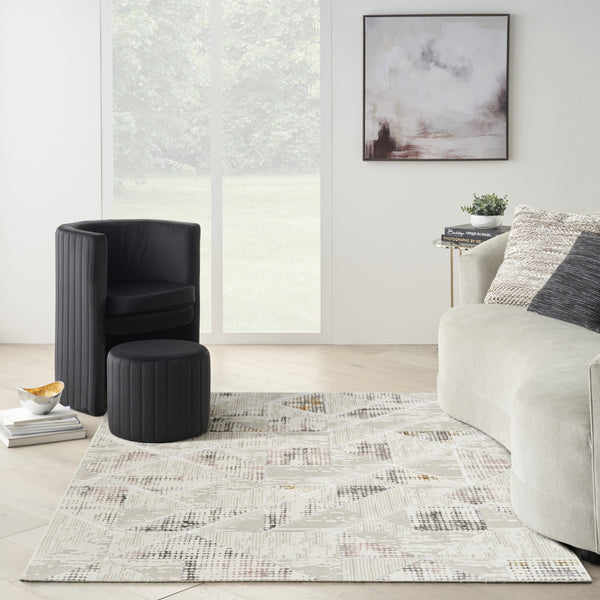 Homeroots 4' X 6' Beige Ivory And Gray Abstract Non Skid Area Rug  Polyester 554877