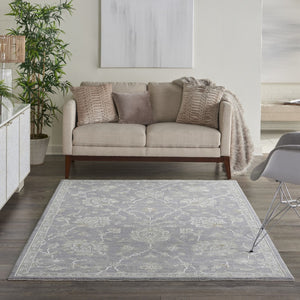 HomeRoots 5' Ivory and Gray Floral Medallion Area Rug - Elegant Rustic Design for Timeless Home Décor 4' X 6' 554883