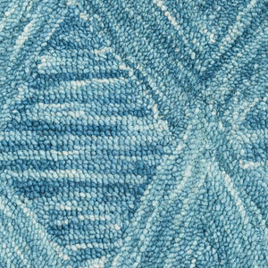 HomeRoots 5' Ivory and Blue Wool Geometric Area Rug - Enhance Comfort and Style in Any Living Space Today! 4' X 6' 554888