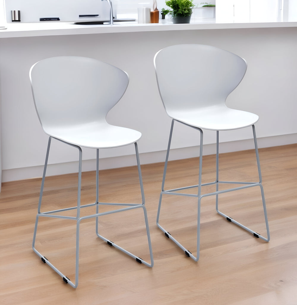Homeroots Set Of Two 26" White And Silver Heavy Duty Plastic And Metal Low Back Counter Height Bar Chairs   555093