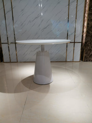 HomeRoots 42" Modern White Round Pedestal Dining Table with Glossy Finish - Perfect for 6, Stylish & Versatile 555150