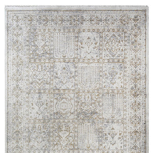 Homeroots 5' X 8' Ivory Oriental Distressed Area Rug With Fringe  Polyester 555368