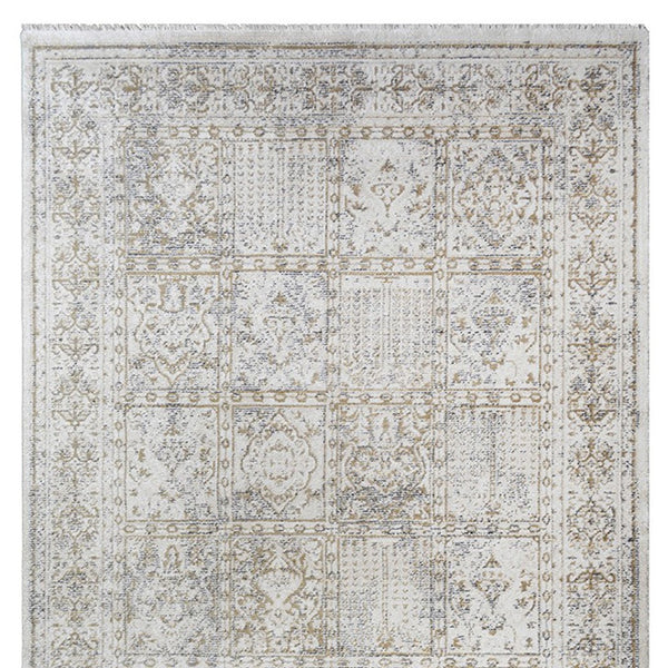 Homeroots 5' X 8' Ivory Oriental Distressed Area Rug With Fringe  Polyester 555368