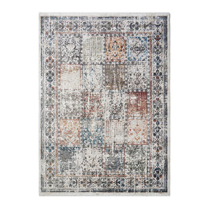 HomeRoots 5' Ivory Oriental Distressed Area Rug with Tasseled Fringe - Timeless Elegance for Any Room 5' X 8' 555373