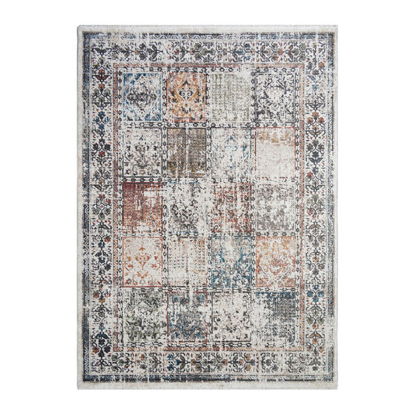 HomeRoots 5' Ivory Oriental Distressed Area Rug with Tasseled Fringe - Timeless Elegance for Any Room 5' X 8' 555373