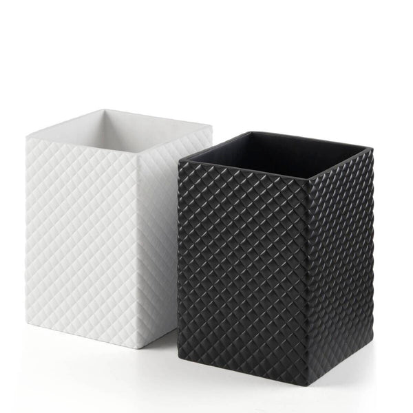 English Elm One Four-piece Resin Bath Set with Diamond Texture and Antimicrobial Onyx Finish B035P437555