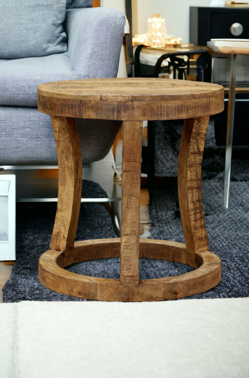 Homeroots 18" Brown And Brown Wood Distressed Solid Wood Round End Table   555415