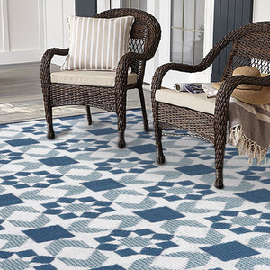 Homeroots 5' Teal Blue Geometric Indoor Outdoor Area Rug - Stain Resistant, Uv Protected, Stylish & Versatile!  Polypropylene 555570
