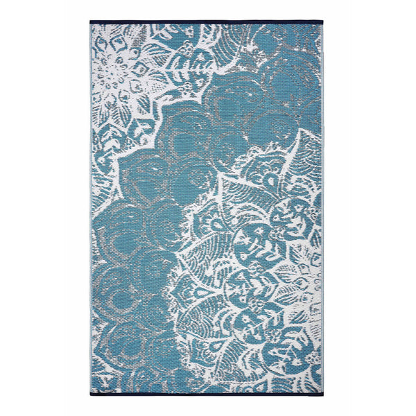 Homeroots 3' Teal Blue Floral Area Rug - Stylish Indoor/Outdoor Machine-braided, Stain-resistant, Uv Protected  Polypropylene 555574