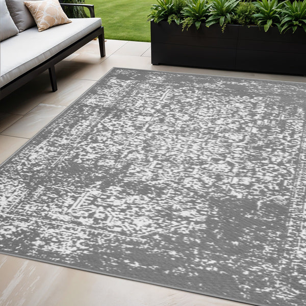 Homeroots 5' X 8' Gray Machine Braided Distressed Area Rug With Uv Protection - Stain Resistant & Stylish!  Polypropylene 555579