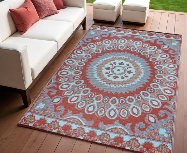 Homeroots 4' Brown Floral Area Rug - Machine Braided, Stain Resistant & Uv Protected For Indoor/Outdoor Use  Polypropylene 555583