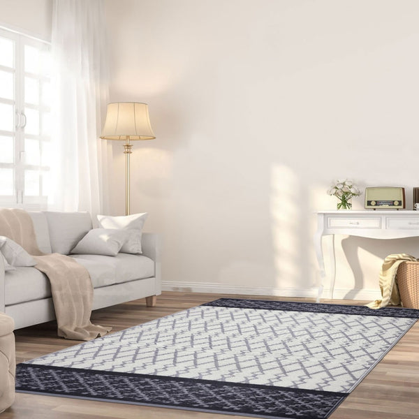 Homeroots 5' Gray Geometric Area Rug - 5x8 Indoor Outdoor Stain Resistant, Uv Protected, Stylish & Durable Design  Polypropylene 555588