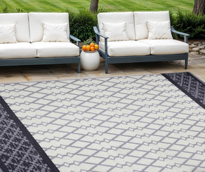 Homeroots 8' X 10' Gray Geometric Area Rug - Stylish, Stain-resistant, Indoor/Outdoor Design For Any Space  Polypropylene 555589
