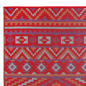 Homeroots 8' Red Geometric Area Rug - 8x10 Indoor/Outdoor Stain Resistant, Uv Protected, Stylish & Warm Design  Polypropylene 555594