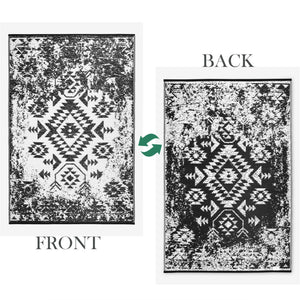 HomeRoots 4' X 6' Black Area Rug - Stylish Indoor/Outdoor Solution with Durable, Stain-Resistant Design! 555598