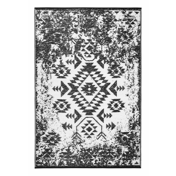 HomeRoots 4' X 6' Black Area Rug - Stylish Indoor/Outdoor Solution with Durable, Stain-Resistant Design! 555598