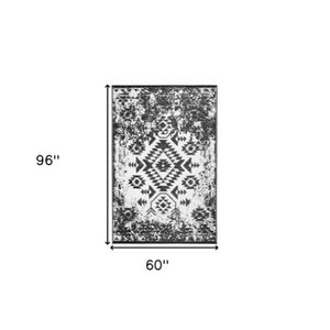 Homeroots 5' X 8' Black Machine Braided Area Rug - Stylish, Stain Resistant And Uv Protected For Indoor/Outdoor Use  Polypropylene 555599