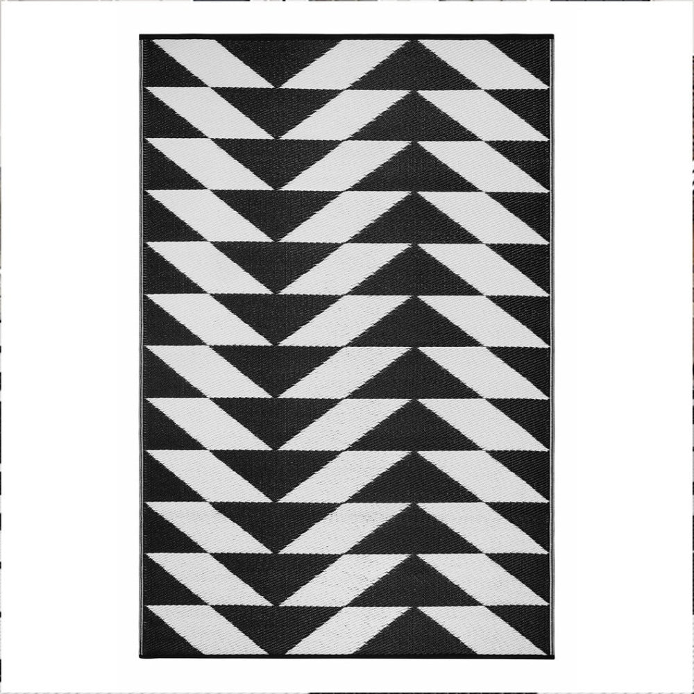 HomeRoots 5' Modern Black and White Geometric Area Rug for Indoor and Outdoor Use – Durable, Stain Resistant, Reversible 555608