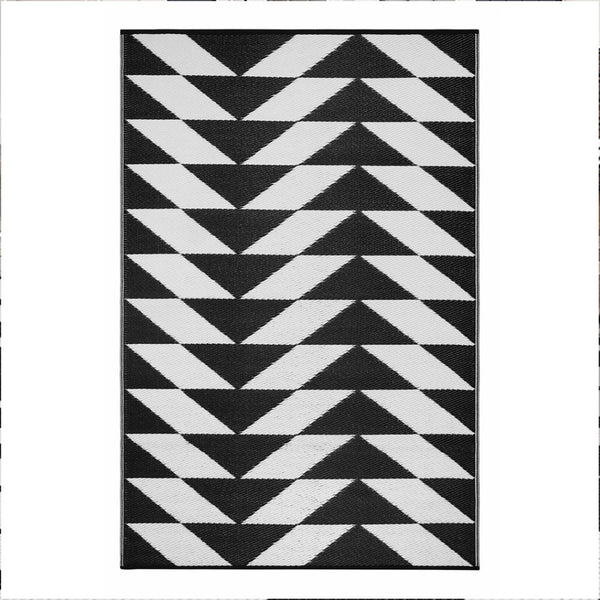 HomeRoots 5' Modern Black and White Geometric Area Rug for Indoor and Outdoor Use – Durable, Stain Resistant, Reversible 555608
