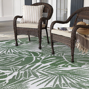 Homeroots 5' X 8' Green Floral Area Rug - Durable, Stain-resistant Design For Indoor/Outdoor Spaces, Uv Protected  Polypropylene 555616
