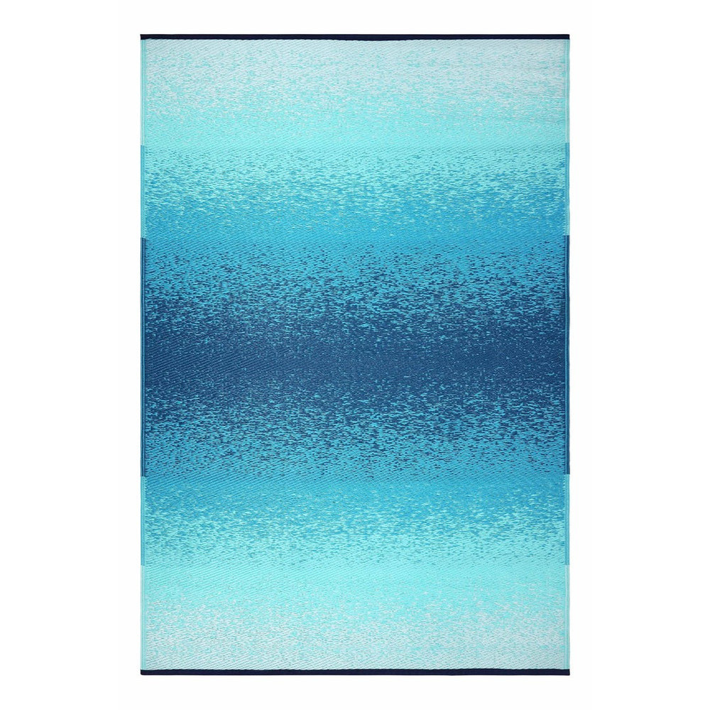 HomeRoots 6' X 9' Teal Blue Machine-Braided Area Rug - Stylish, UV-Protected, Distressed Design for High-Traffic Rooms 555624