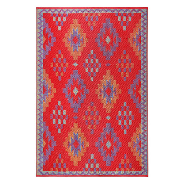 Homeroots 3' X 5' Red Geometric Area Rug - Stylish Indoor/Outdoor Design, Stain Resistant & Uv Protected  Polypropylene 555627
