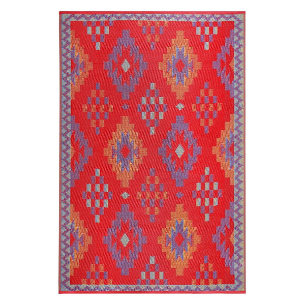 HomeRoots 4' Red Geometric Area Rug - Durable, Reversible Design for Indoor/Outdoor Use, Easy Care & Stylish! 555628