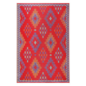 Homeroots 4' X 6' Red Geometric Indoor Outdoor Area Rug - Stain Resistant, Uv Protected, Stylish & Durable Design  Polypropylene 555628