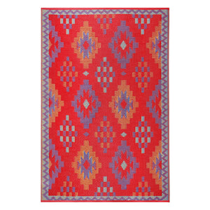 Homeroots 5' X 8' Red Geometric Area Rug - Stylish, Stain-resistant, Uv-protected For Indoor & Outdoor Use  Polypropylene 555629