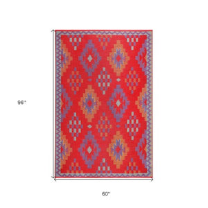 Homeroots 5' X 8' Red Geometric Area Rug - Stylish, Stain-resistant, Uv-protected For Indoor & Outdoor Use  Polypropylene 555629