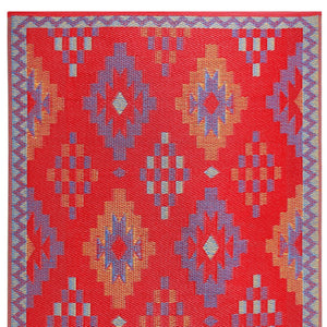 Homeroots 8' Red Geometric Braided Area Rug - Stylish, Distressed Design With Uv Protection For Kid & Pet Spaces  Polypropylene 555630