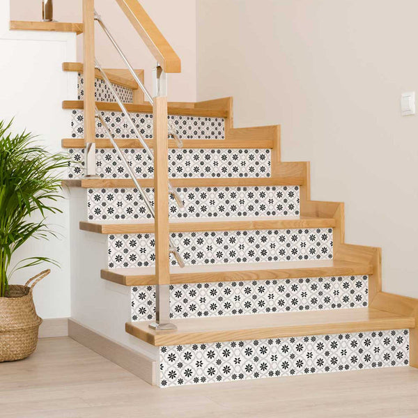 Homeroots 12" Black And White Lil Daisy Peel And Stick Removable Tiles – Versatile Decor For Every Room! 12" X 12" Vinyl 555895