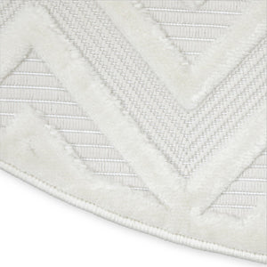 HomeRoots 10' Ivory and White Round Geometric Area Rug – Stylish, Durable, Easy-Clean for Indoor/Outdoor Use! 555945