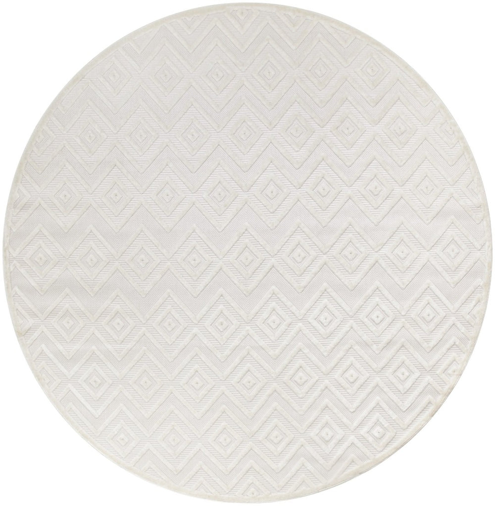 HomeRoots 10' Ivory and White Round Geometric Area Rug – Stylish, Durable, Easy-Clean for Indoor/Outdoor Use! 555945