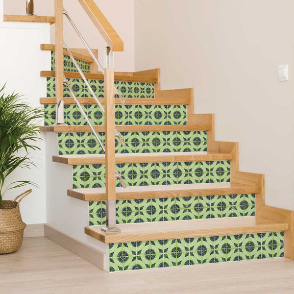 Homeroots 12" Green Aegean Orb Peel And Stick Tiles - Vibrant, Easy-to-use Stickers For Home Decor Makeover 12" X 12" Vinyl 555970