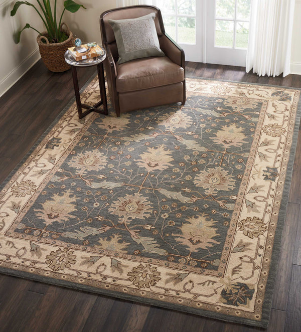 Homeroots 8' X 11' Beige And Gray Wool Floral Area Rug  Wool 555996