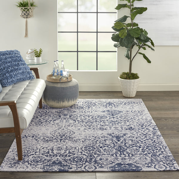 Homeroots 4' X 6' Navy Blue And Ivory Damask Distressed Area Rug  Polyester 556033