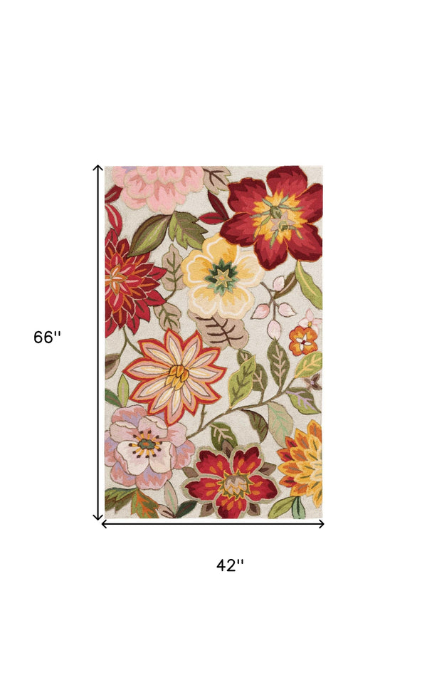 Homeroots 4' X 6' Ivory Tan And Red Floral Area Rug  Polyester 556050