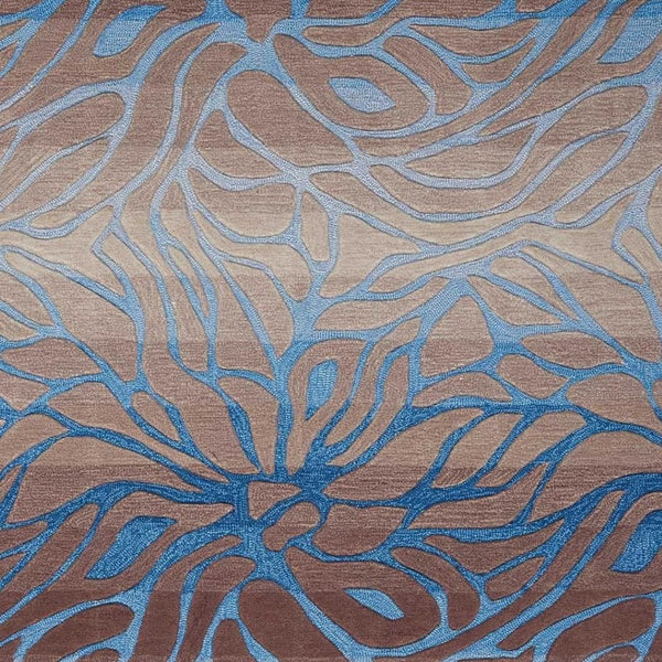 HomeRoots 4' Modern Gray and Blue Abstract Area Rug for Stylish Comfort, Durability, and Easy Care in Any Room 4' X 6' 556053